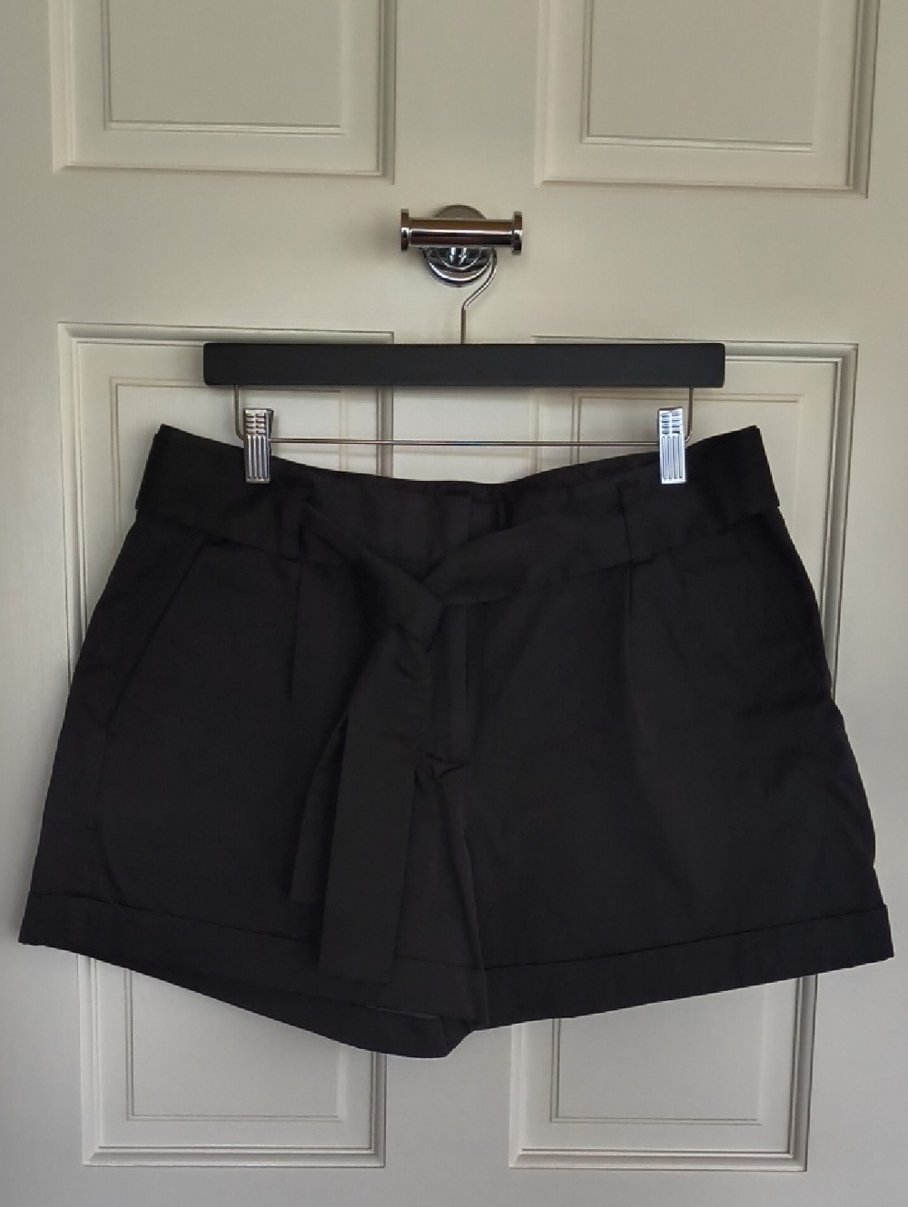 Lafayette 148 New York Greenpoint Urbane Satin Cloth City Shorts, Black, Size 12